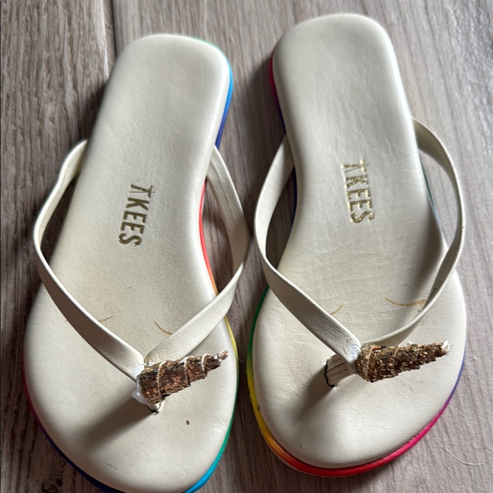 TKEES Girls Cream Sandals with Gold Accent